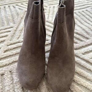 Ann Taylor LOFT Suede Ankle Booties Beige New